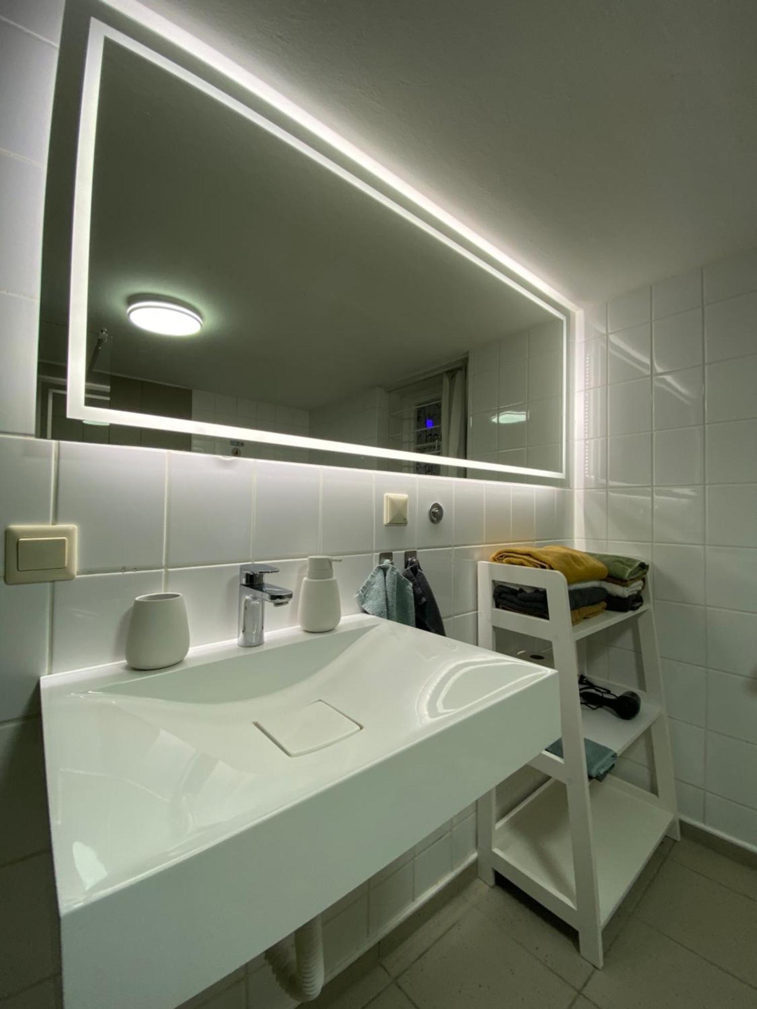 Ferienhaus "Sofia" Anno 1650, Neu - Top Lage - Tempur Beds - Wifi - Parking - Im Herzen Von Detmold-Altstadt, Historische Stadtmauer, Old Lane Детмольд Экстерьер фото